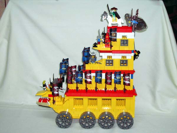 nijar-move-castle-001.jpg