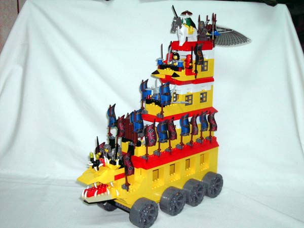 nijar-move-castle-002.jpg