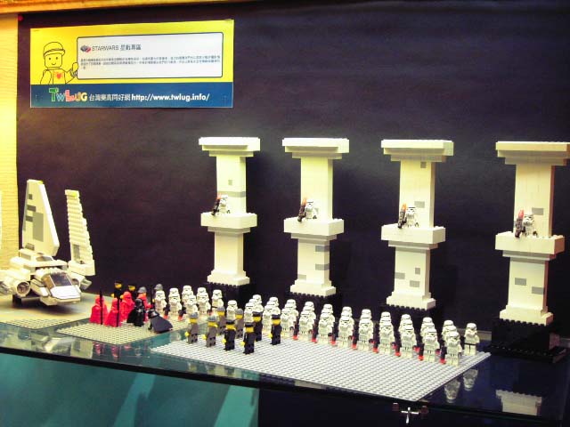 emperor-001.jpg