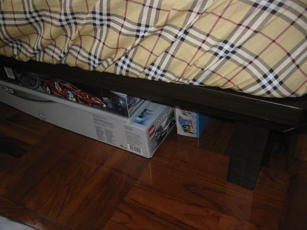 underbed01.jpg
