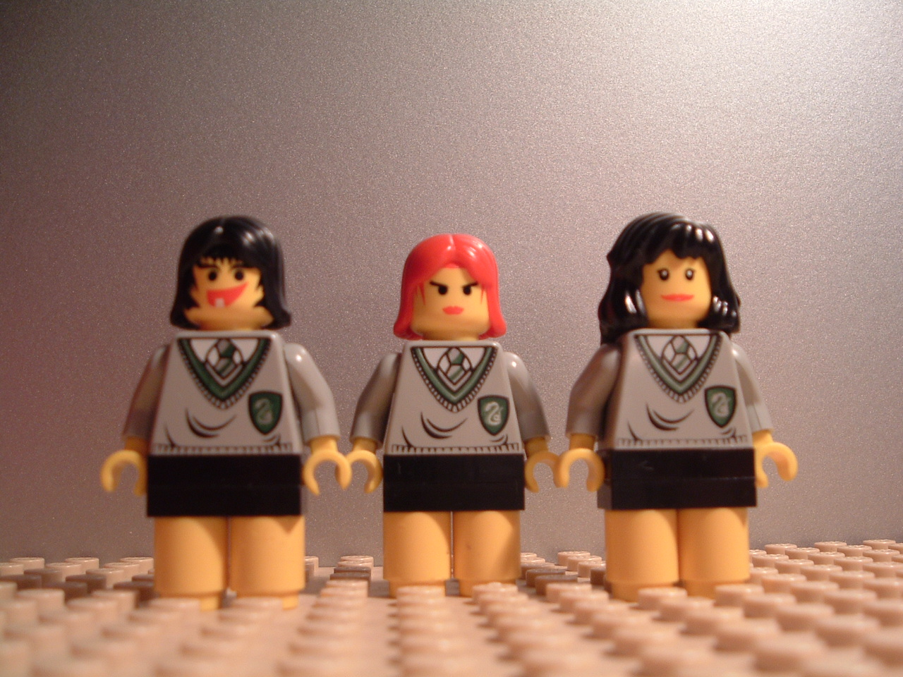 slytherin_students_female.jpg