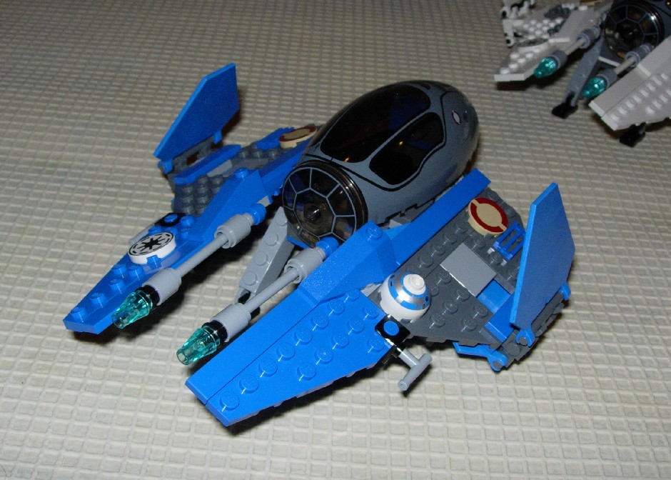 custom_jedi_starfighters_009_blue.jpg