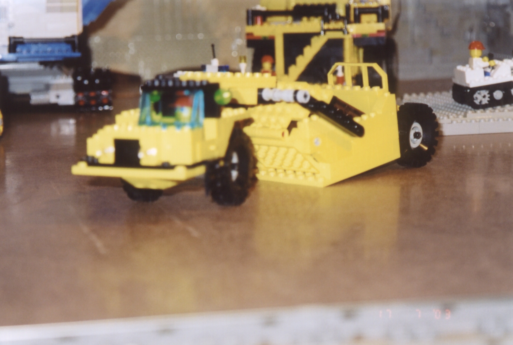 013_13.jpg