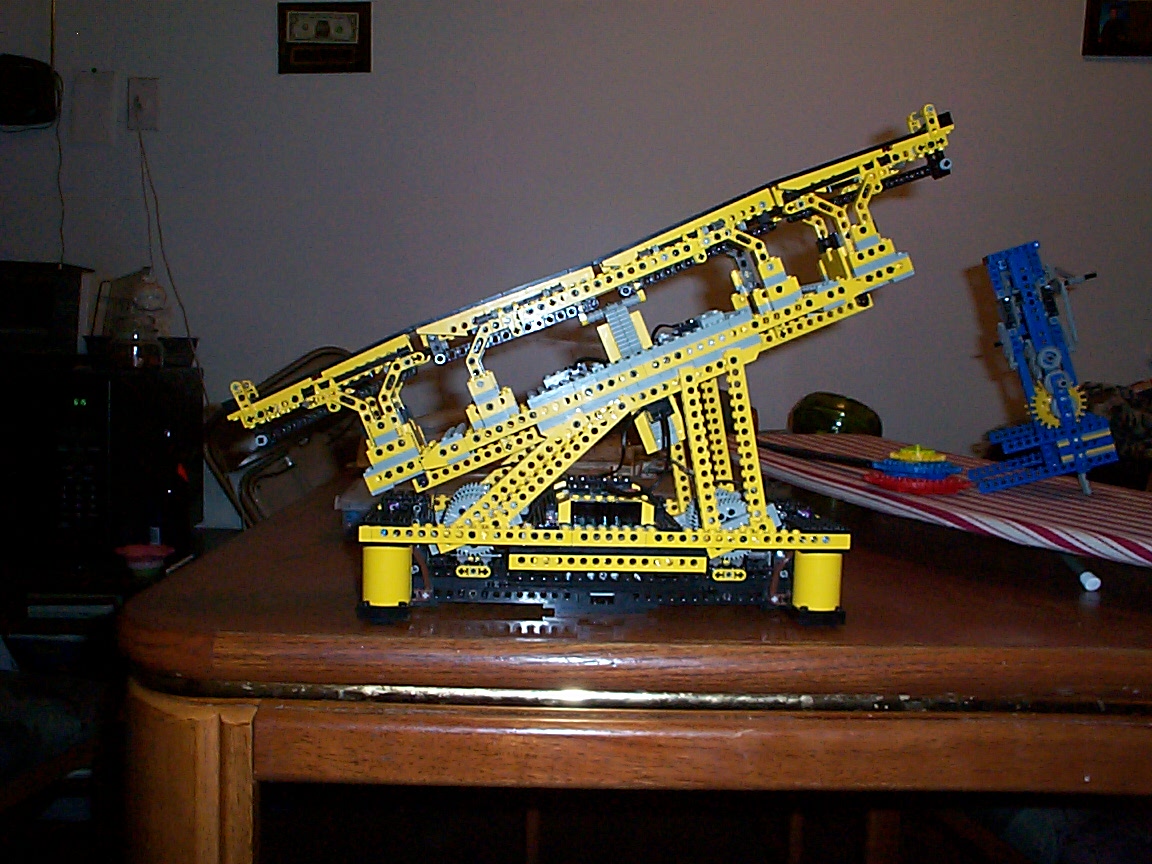 mrail1.jpg