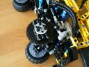 detail_wheel_attachment.jpg