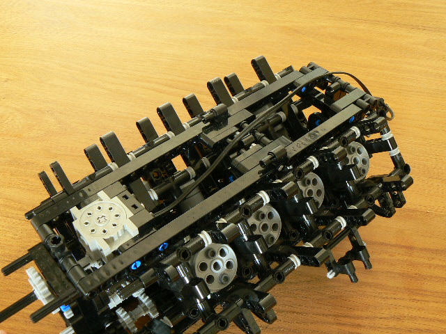 v8-182.jpg