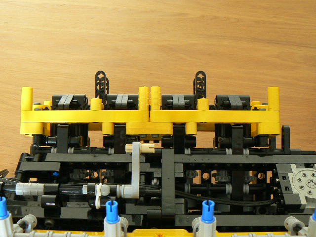 v8-322.jpg