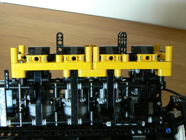 v8-326.jpg