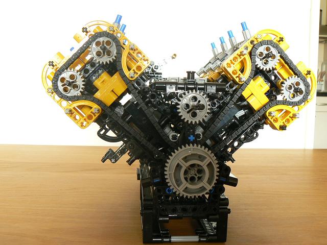 v8-365.jpg