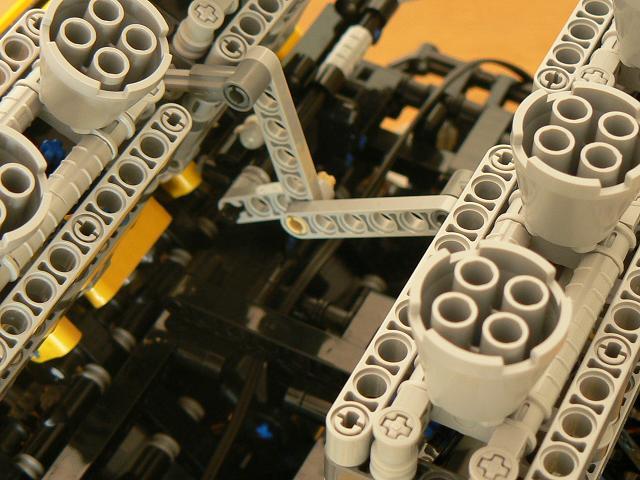 v8-430.jpg