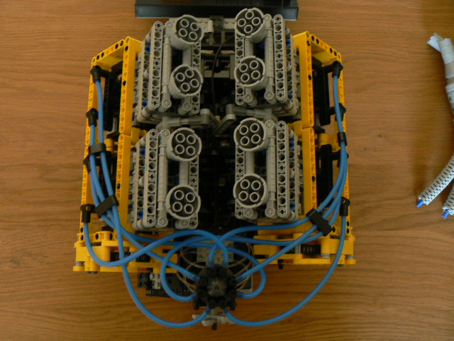 v8-443.jpg