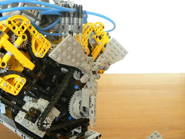 v8-495.jpg