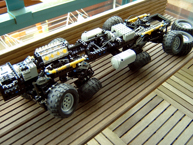 trailtruck_8x8-04.jpg