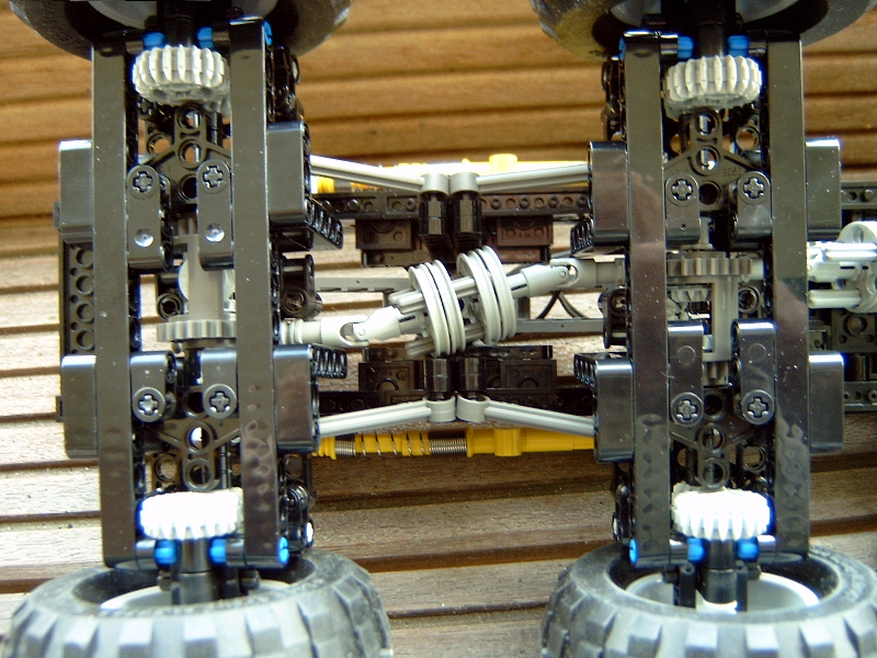 trailtruck_8x8-08.jpg