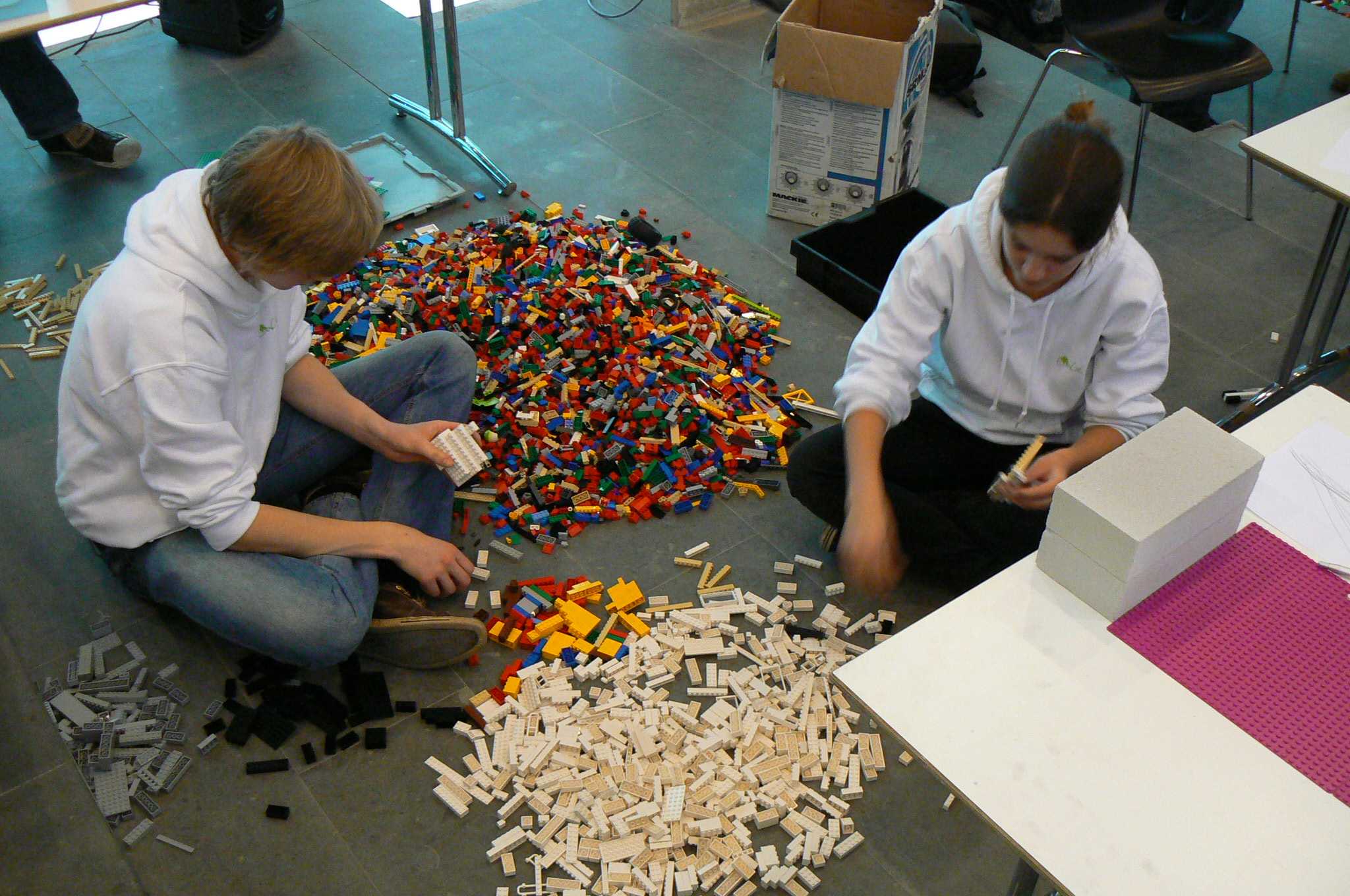 group_e-002.jpg