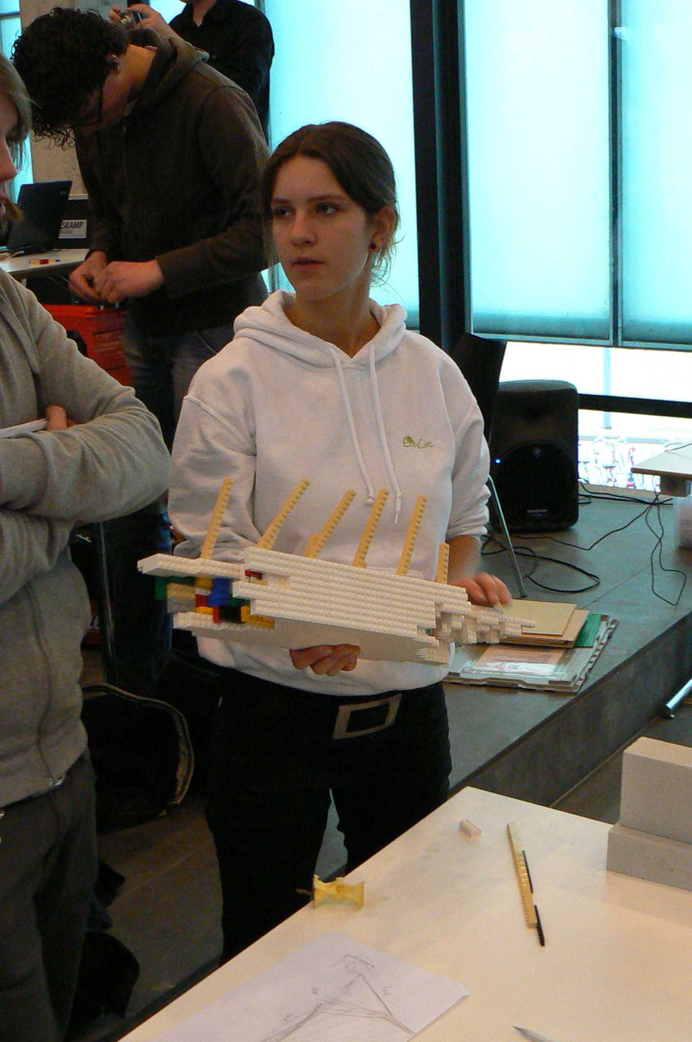 group_e-003.jpg