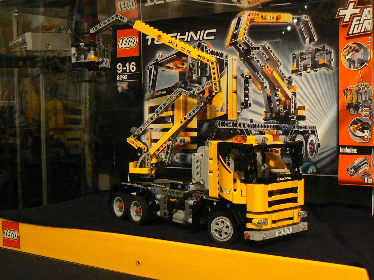 2008_technic_sets_01.jpg