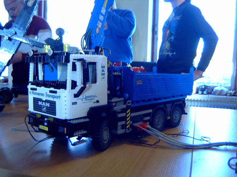 s2300011.jpg