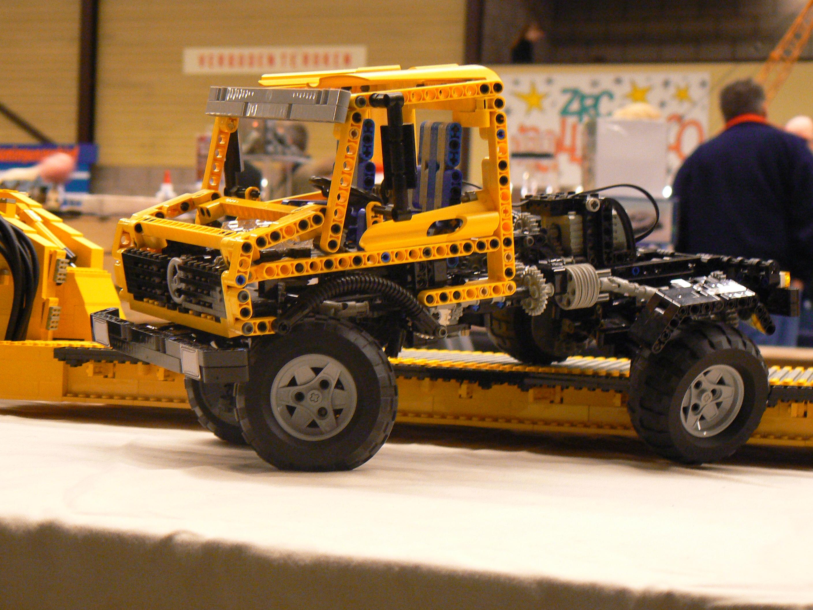 nhmv2008-009.jpg