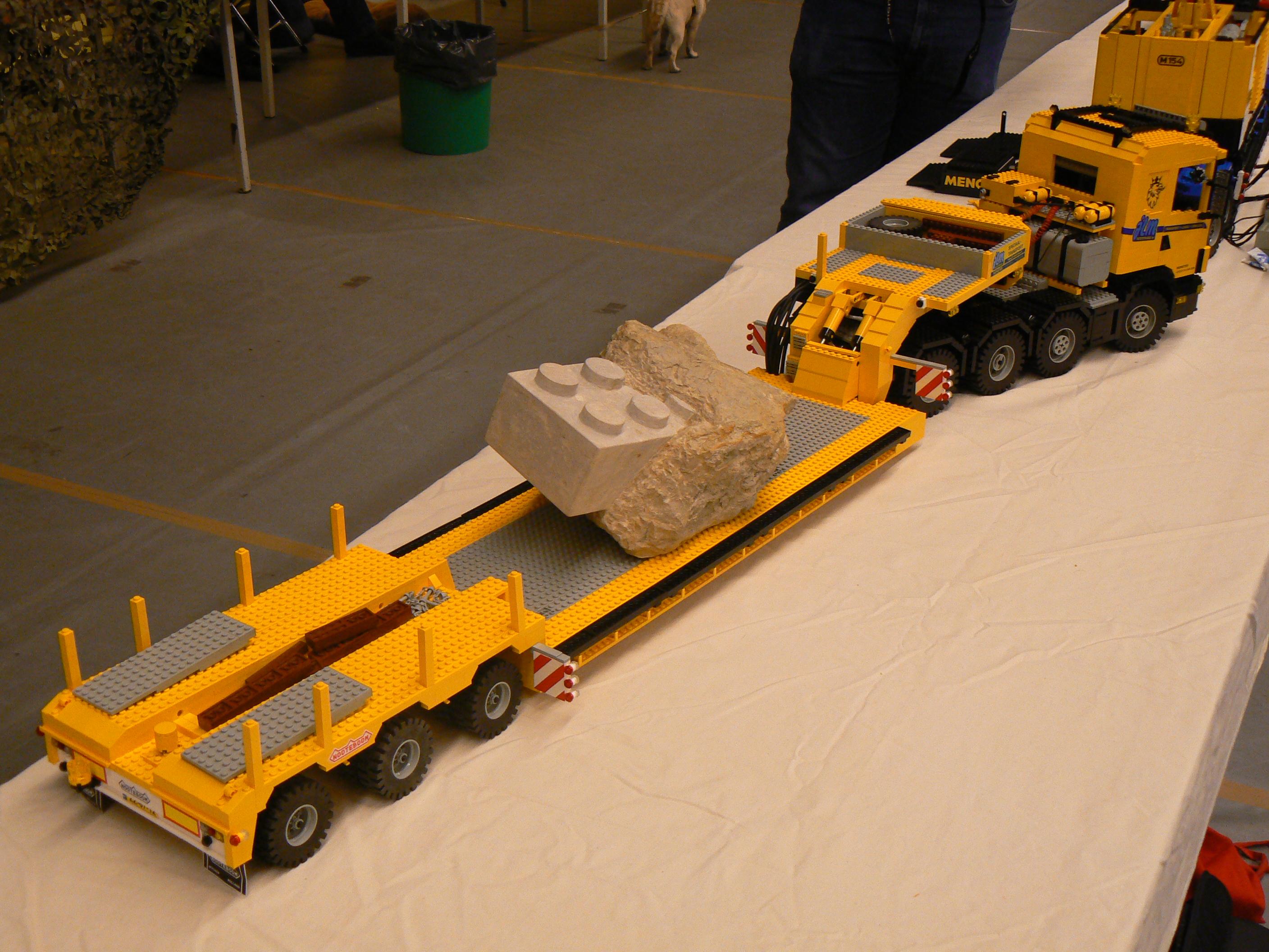 nhmv2008-022.jpg