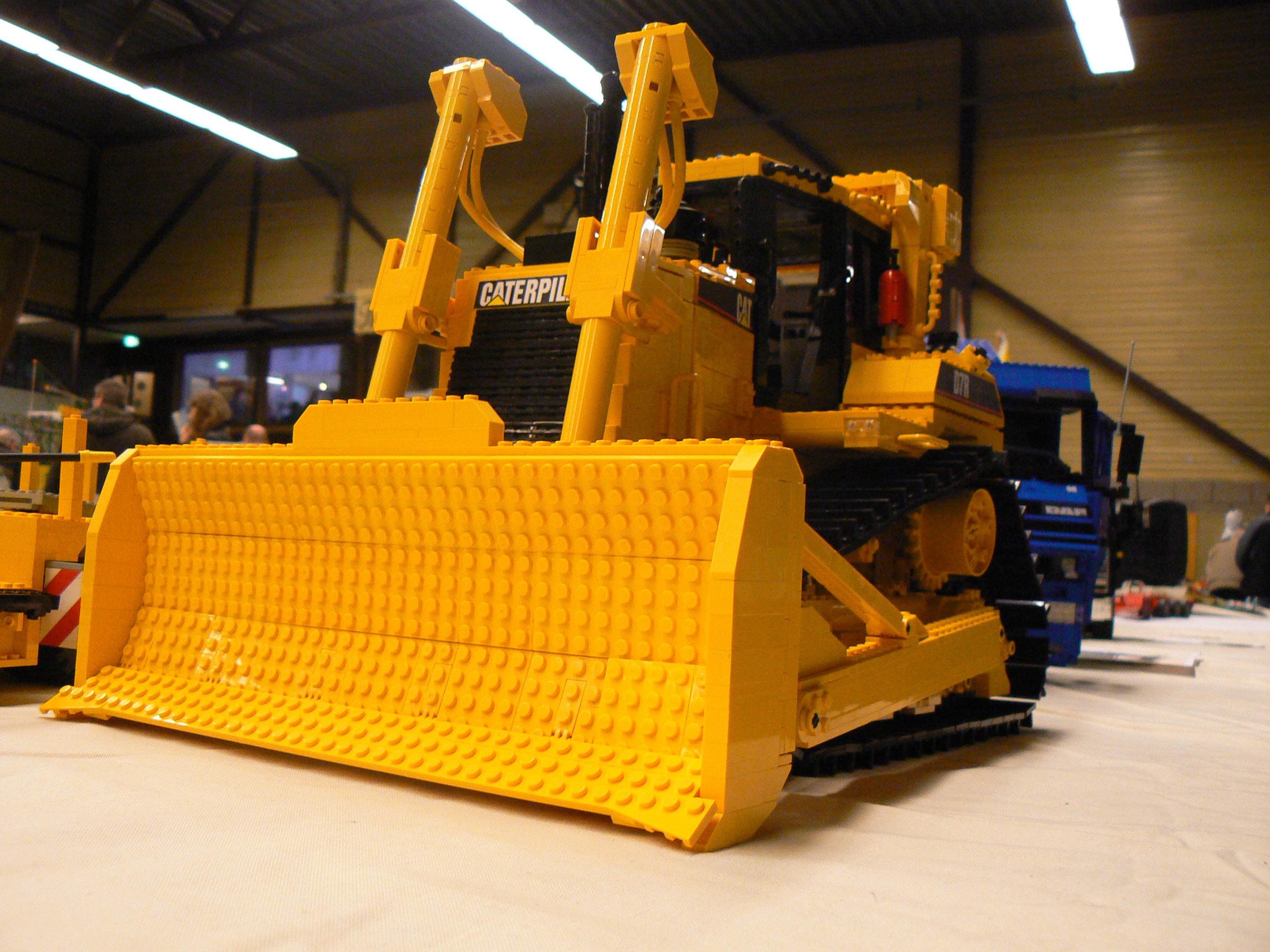 nhmv2008-04.jpg