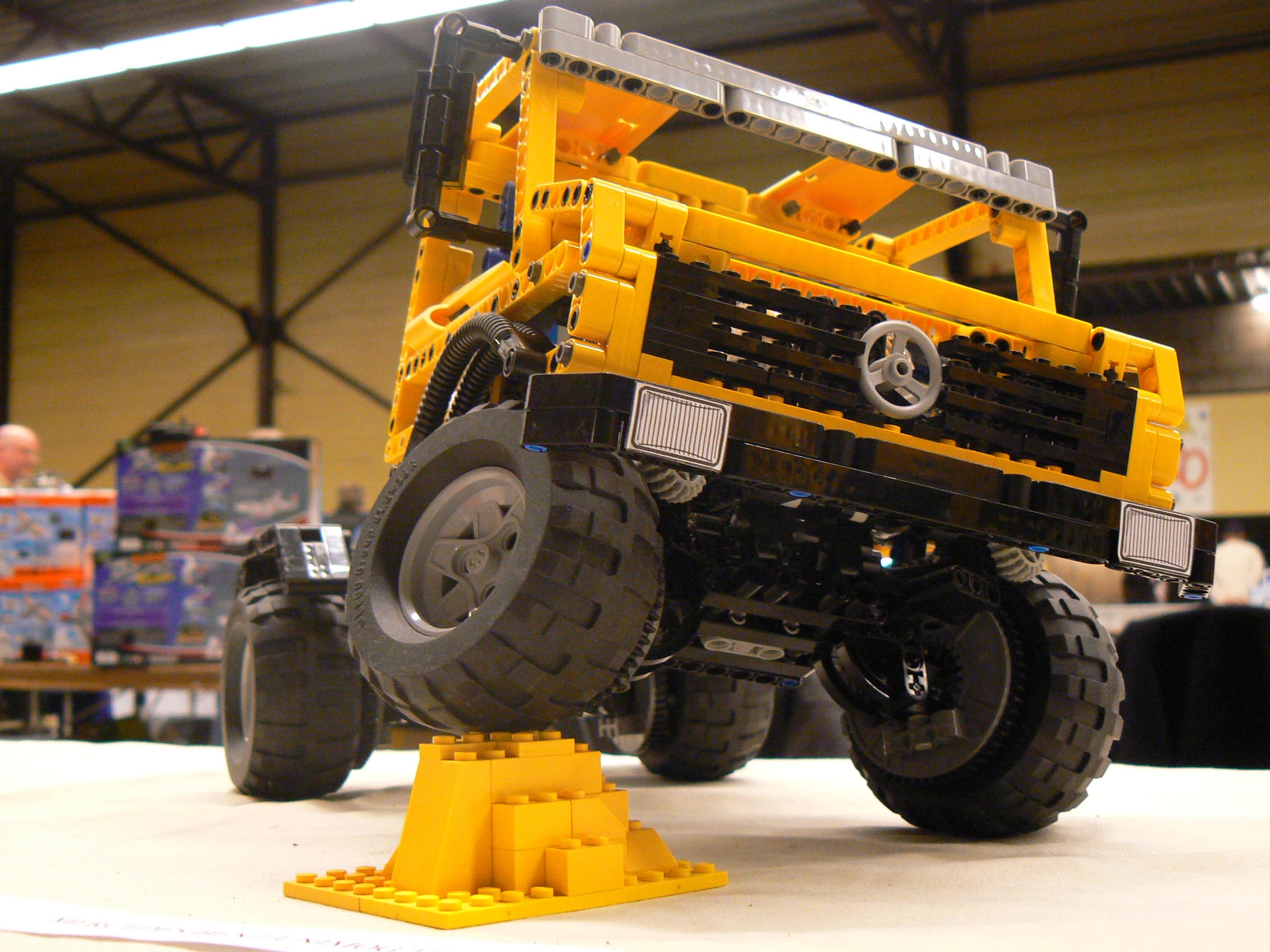 nhmv2008-13.jpg