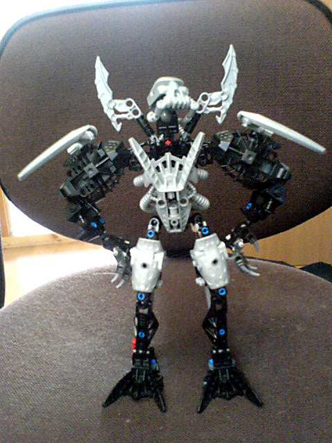 hydraxonn_cool_pose_edited.jpg