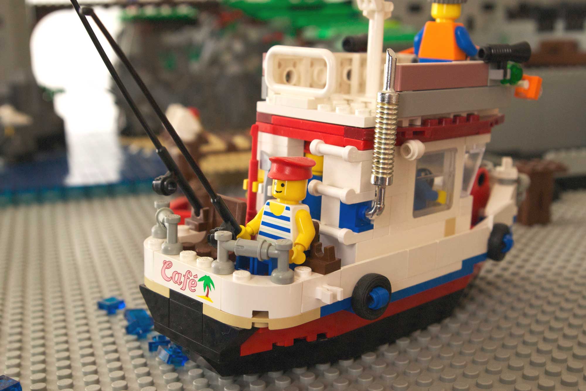 fishing-boat-2.jpg