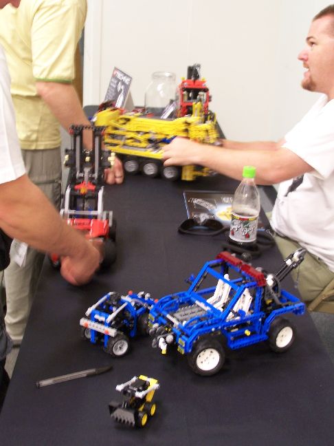 brickfest2005_104.jpg