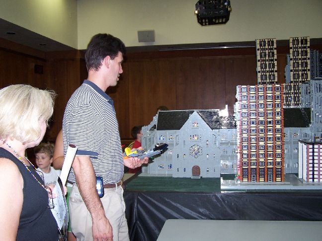 brickfest2005_121.jpg