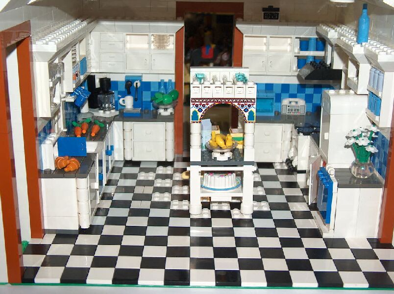 dollhouse2.jpg