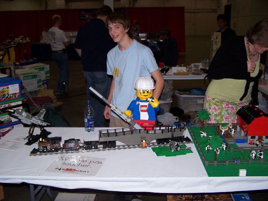 trainandtoyshowmay2006_019.jpg