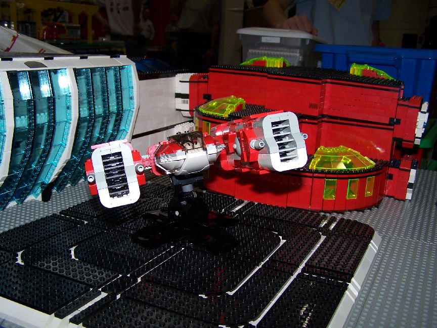 trainandtoyshowmay2006_023.jpg