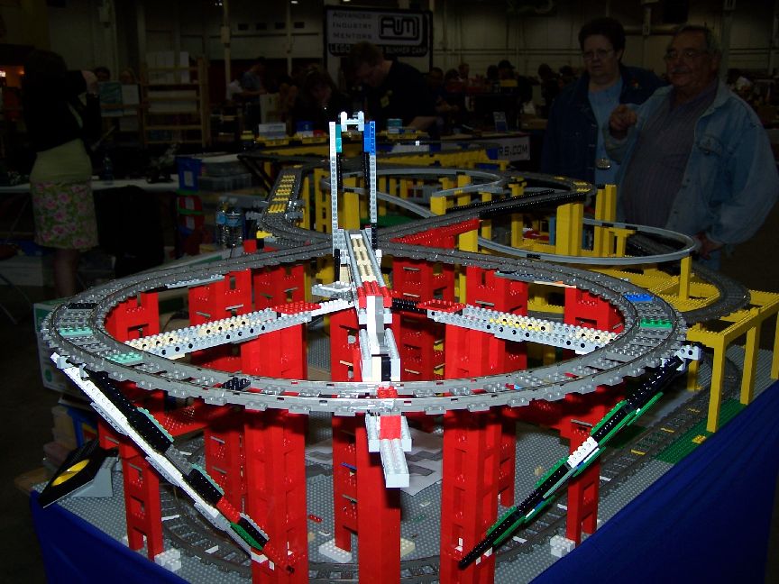 trainandtoyshowmay2006_026.jpg