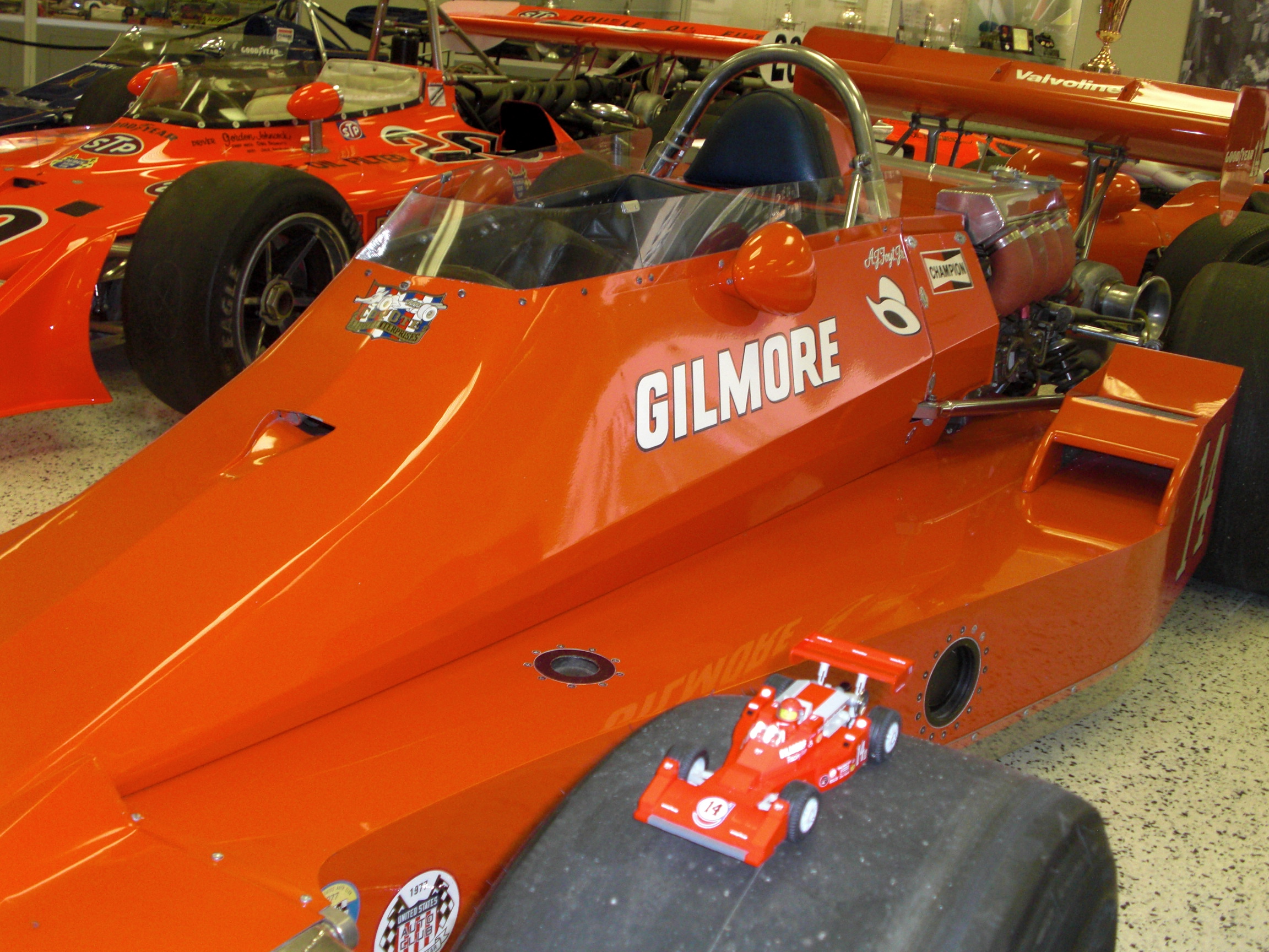 hof_foyt_77_b.jpg