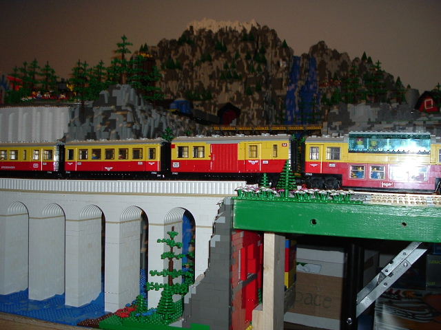 2005_0203image0001.jpg