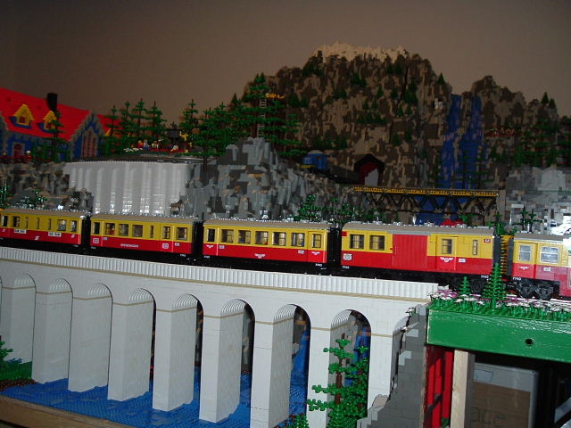 2005_0203image0002.jpg
