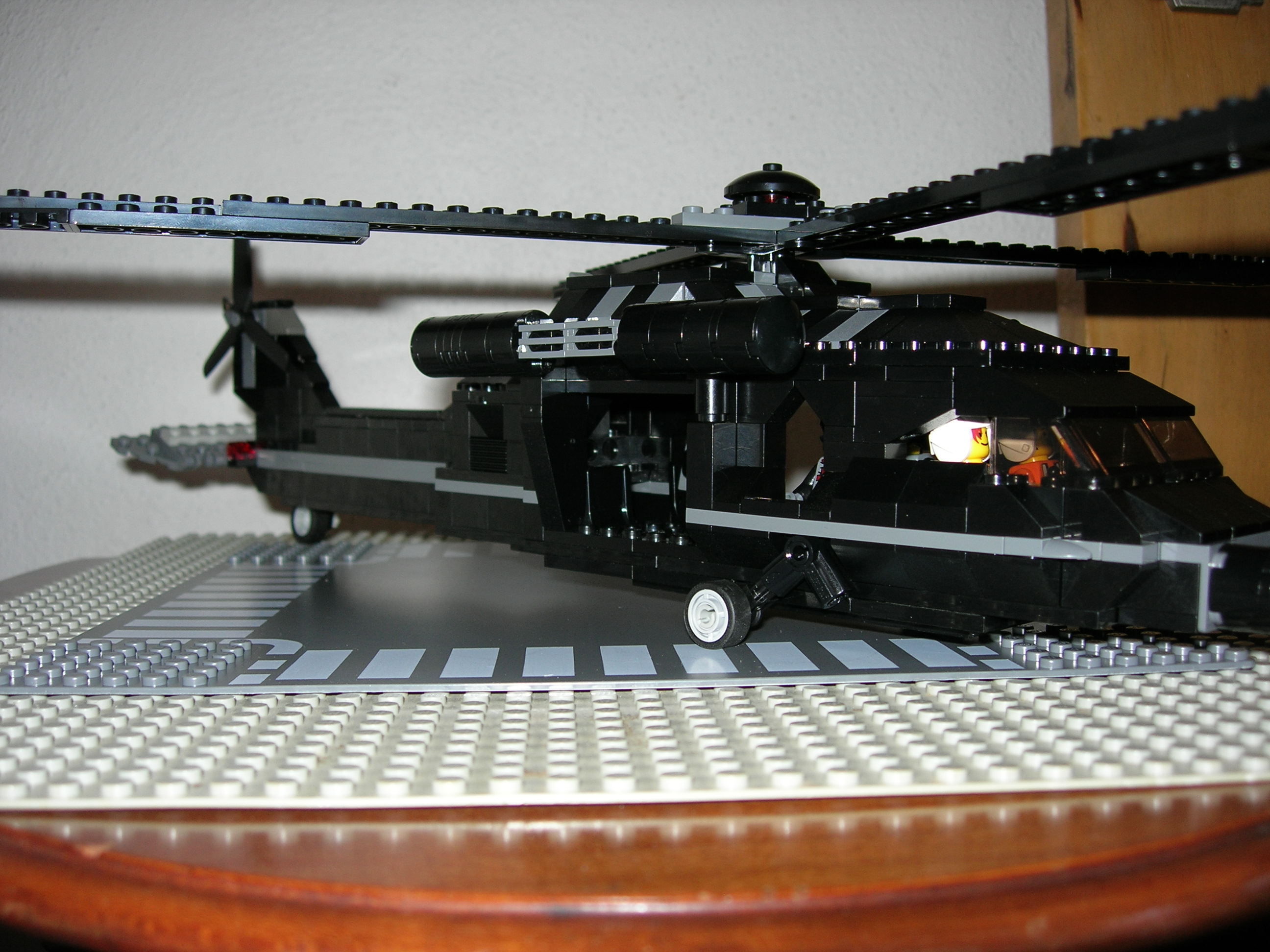 lego_blackhawk_005.jpg