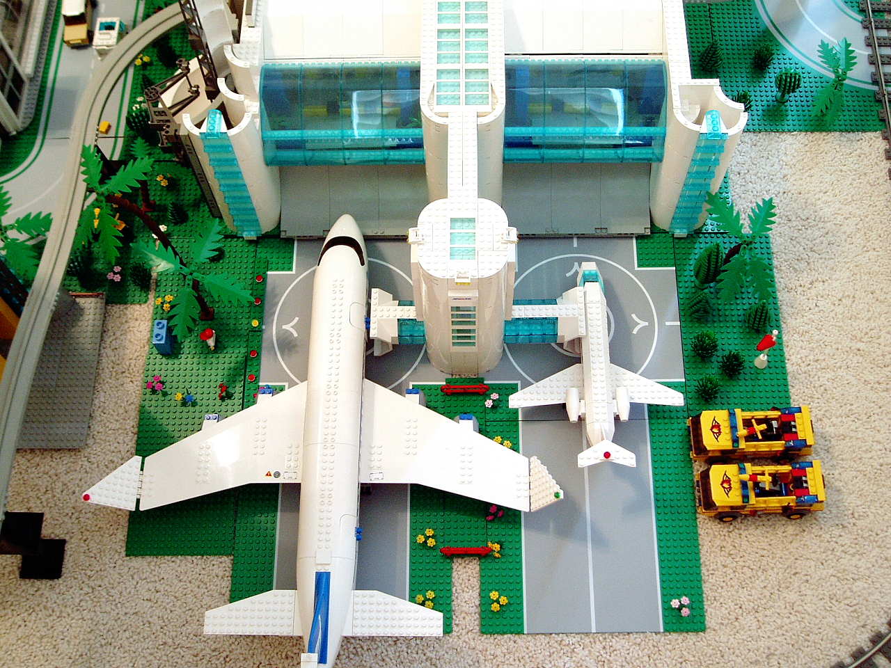 aa_planesright.jpg