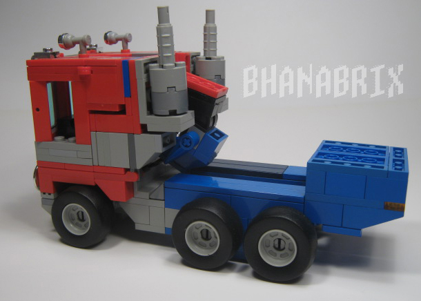 bhanabrix-optimusprimetransform-011_san.jpg