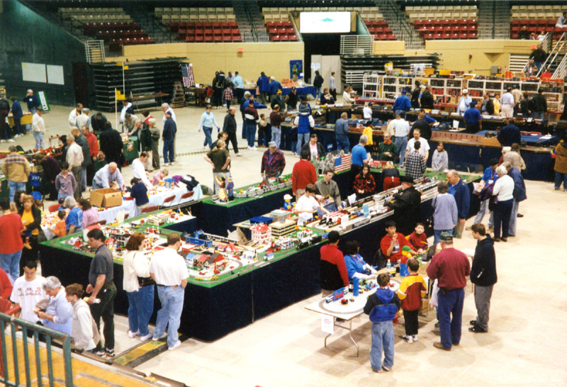 trainshow020209a.jpg