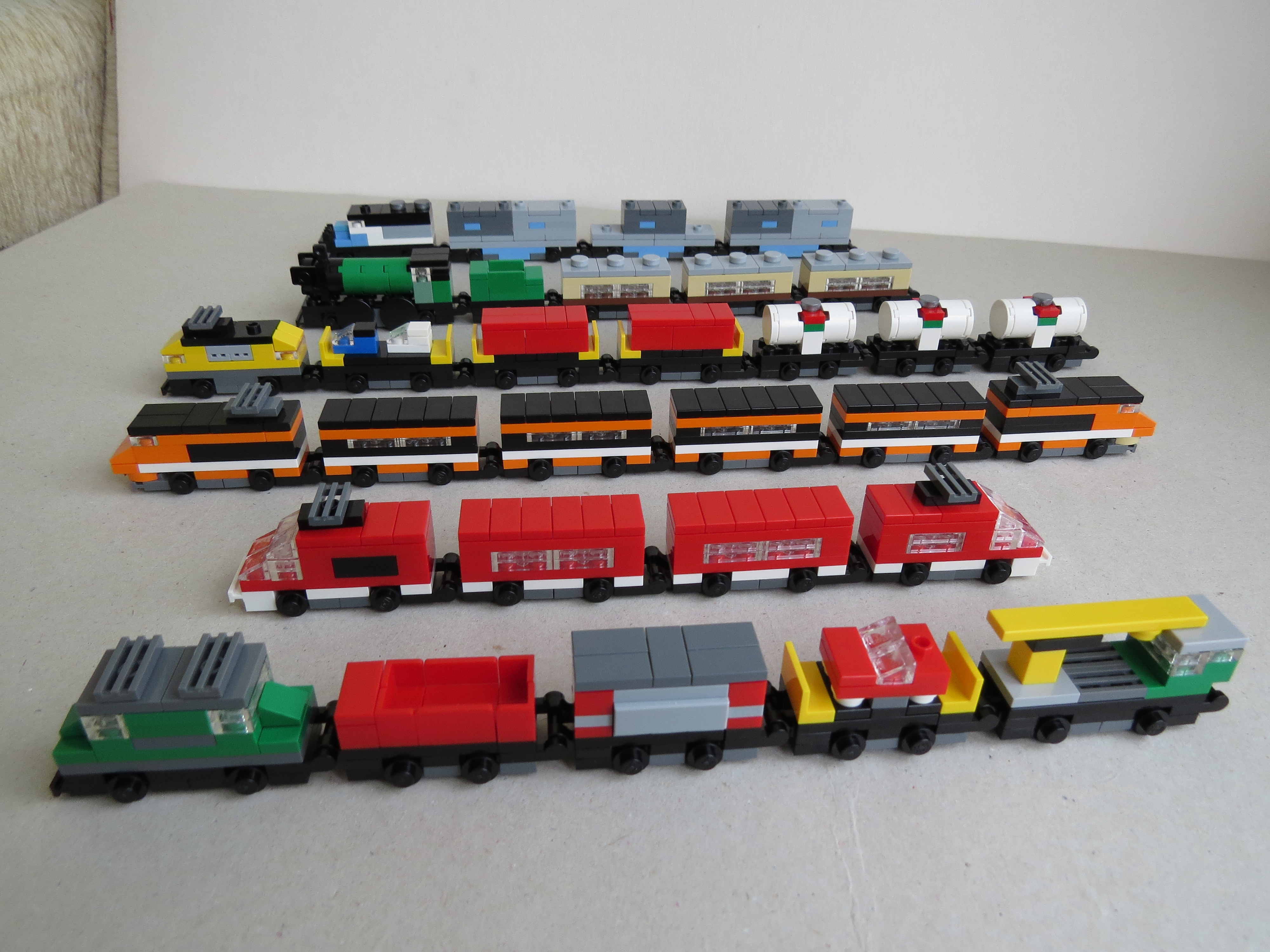 microtrains02.jpg