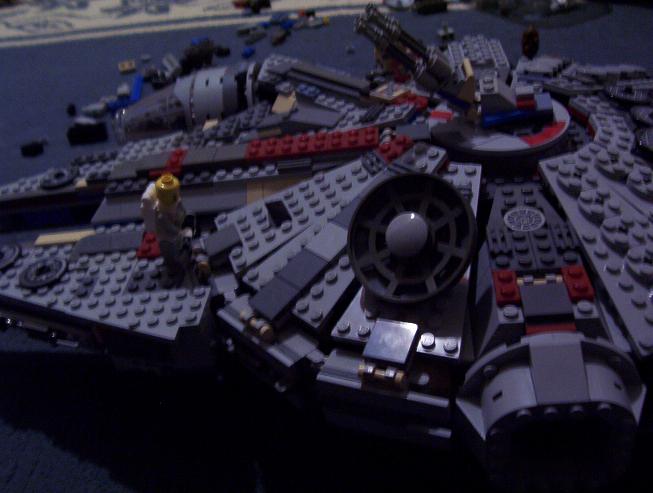 millienium_falcon_repairs.jpg