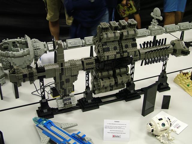 brickfest_2004_081.jpg