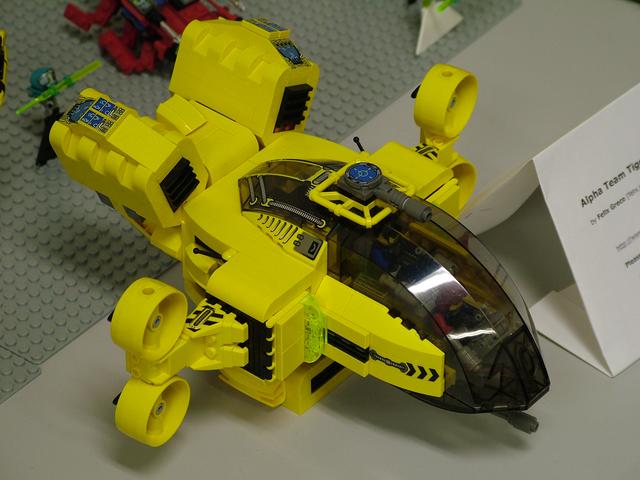brickfest_2004_111.jpg