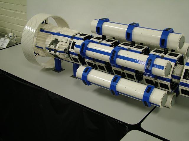brickfest_2004_115.jpg