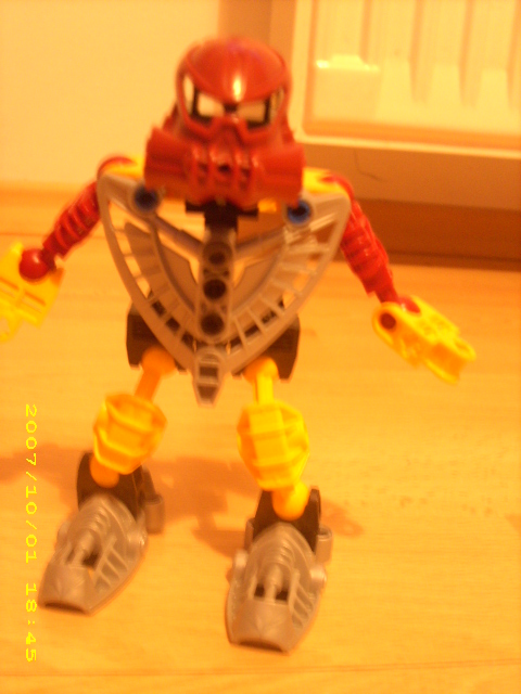 mahri_nui_ta_matoran_1_.jpg