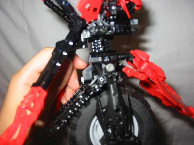 willliams_bionicle_004.jpg