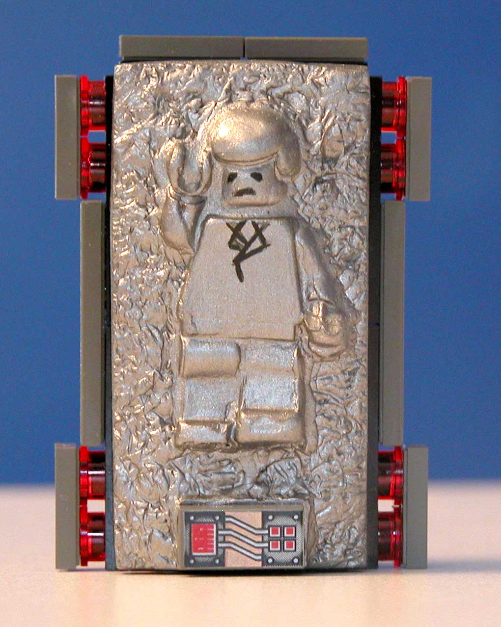 han_in_carbonite1.jpg