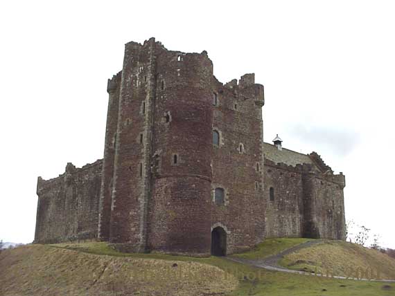 dounecastle.jpg